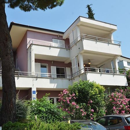 Apartment Borik Alma Rovigno Esterno foto
