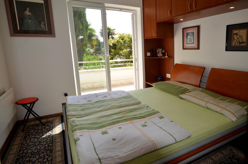 Apartment Borik Alma Rovigno Esterno foto